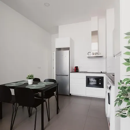 Quiet Terrace In Triana Close To The River Apartment