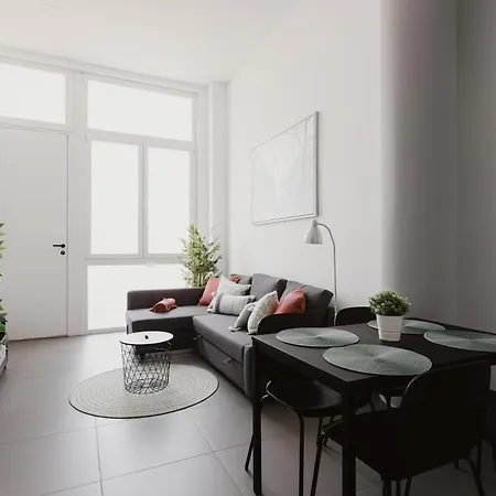 Quiet Terrace In Triana Close To The River Apartment