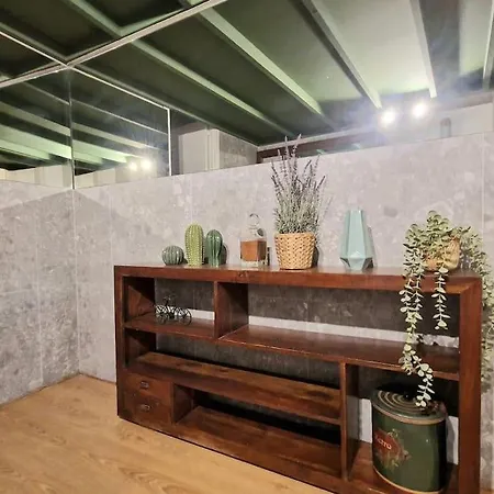 Estudio Espacioso Y Centrico Seville