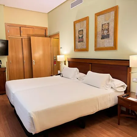 Becquer Hotel