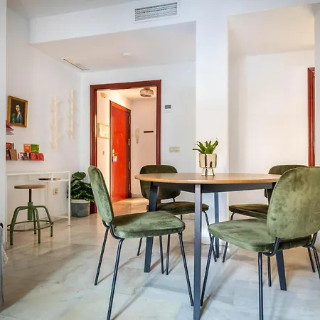 Piso Con Patio Privado Y Parking Nervion Apartment