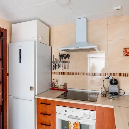 Piso Con Patio Privado Y Parking Nervion * Seville