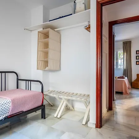 Apartment Piso Con Patio Privado Y Parking Nervion Seville