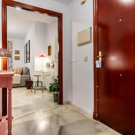 Piso Con Patio Privado Y Parking Nervion *