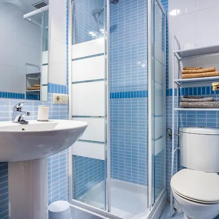 Piso Con Patio Privado Y Parking Nervion * Seville