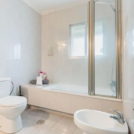 En Barrio Sevillano, Free Bus, Metro Apartment *