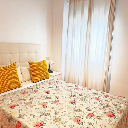Triana Luxury Numancia Apartment Seville