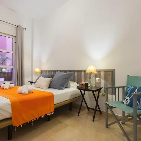 Comfortable Functional - Center - Train Station Apartment *