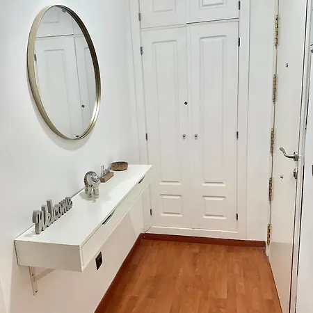 Appartement 10 Minutos Centro Sevilla, Moderno Y Con Parking Gratis