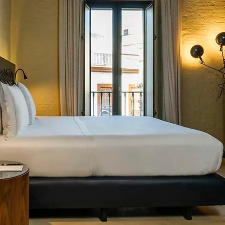 Mercer Eme Cathedral Hotel Seville