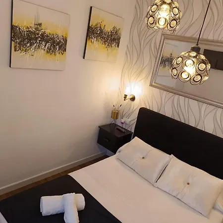 Casa Blanca Homestay *