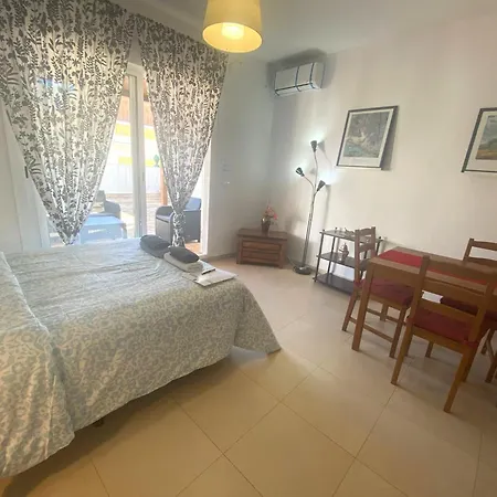 Casa Parras Basilica Homestay *