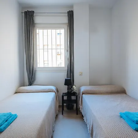 Apartment Piso Familiar Virgen Del Rocio Seville