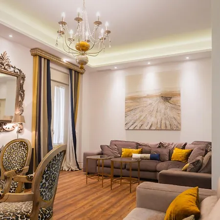 Centro Luxe 3 Apartment