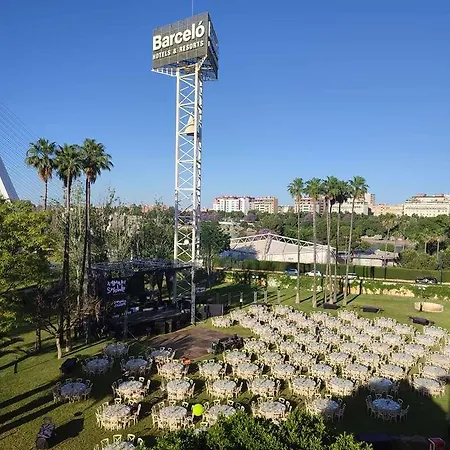 Barcelo Renacimiento Hotel 5*