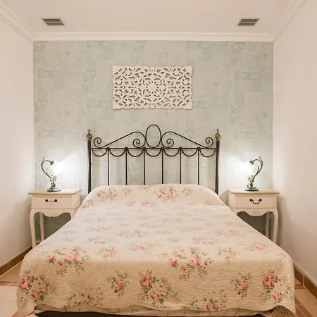 La Casa De Flores Homestay *
