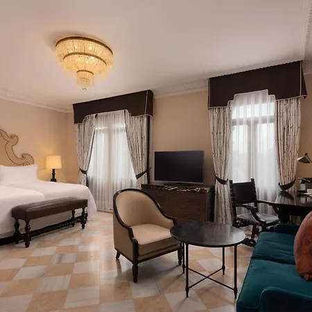 Alfonso Xiii, A Luxury Collection Hotel, Hotell