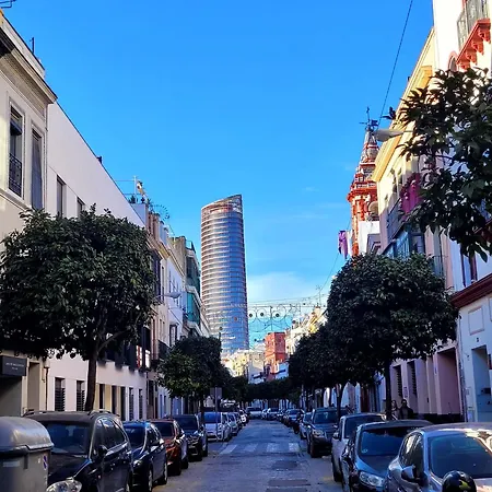 Apartamento Triana Castilla Rio In Unique Building