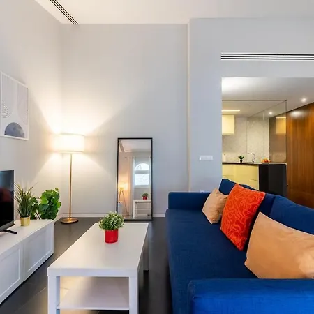 C2 With Terrace In The Arenal, Cathedral Apartment *