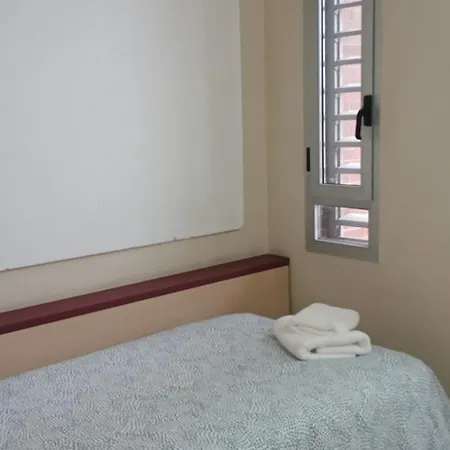 Larru Bermejales Residencia Universitaria * Siviglia
