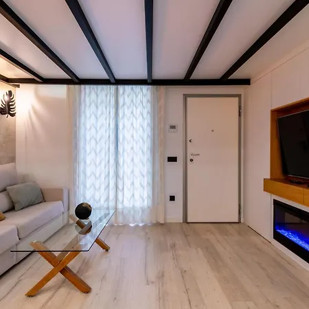 Komodo Goyeneta - Duplex With Pool & Patio. * Seville
