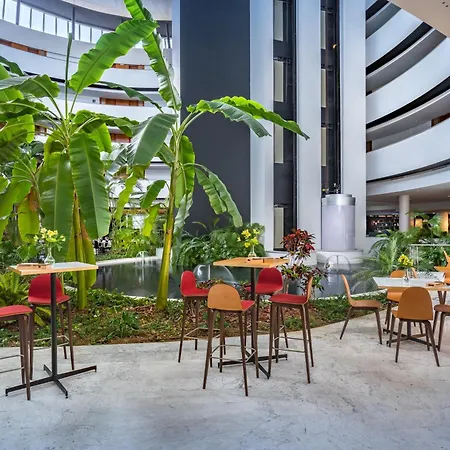 Hotel Barcelo Renacimiento