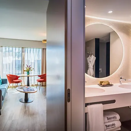 Barcelo Renacimiento 5*