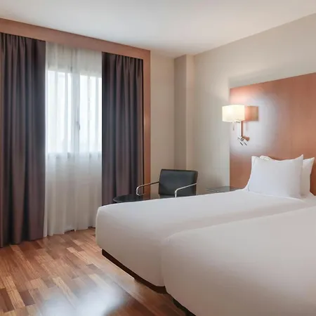 Hotel Ac Fórum By Marriott 4*