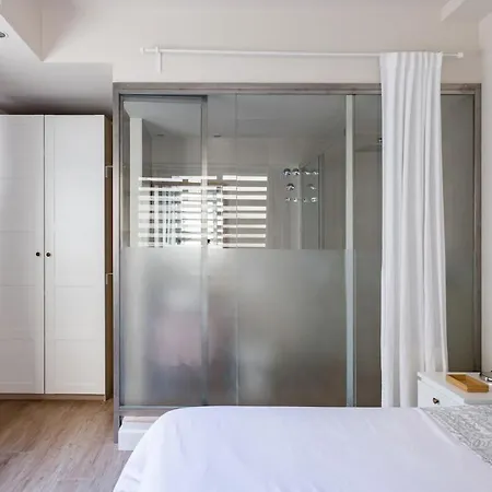 Disfruta Del Sol De Triana Desde Acogedor Y Original Piso Con Gran Terraza *