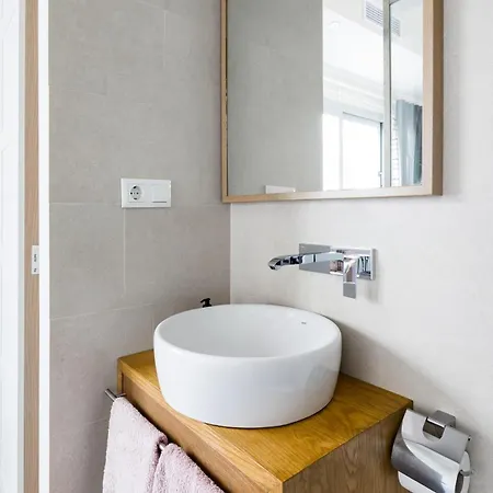 Disfruta Del Sol De Triana Desde Acogedor Y Original Piso Con Gran Terraza Apartment *