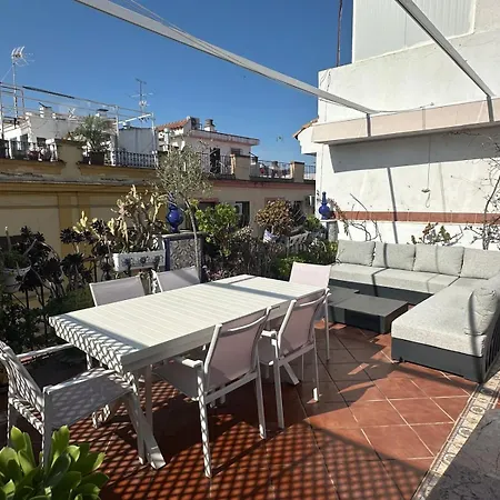 La Alcazaba De Triana
