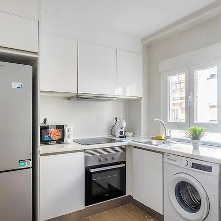 Apartment Bright Near Seville's Historic Center Seville