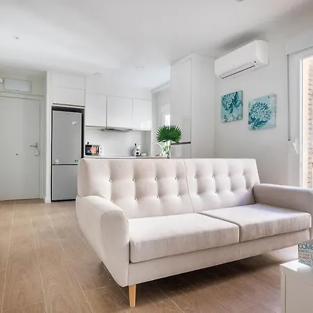 Apartment Bright Near Seville's Historic Center