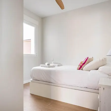 Bright Near Seville's Historic Center Apartment Seville