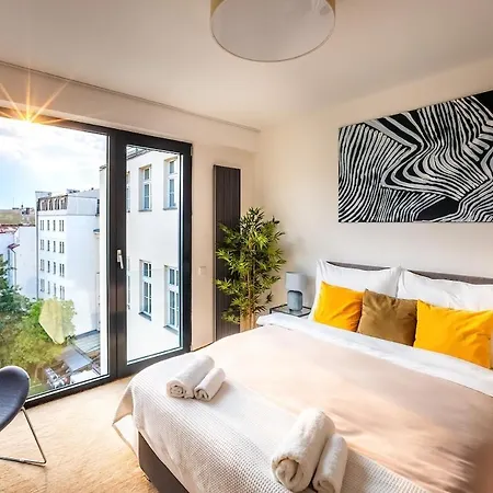 Appartement 4 Bedrooms Casco Antiguo