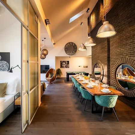 Appartement 4 Bedrooms Casco Antiguo