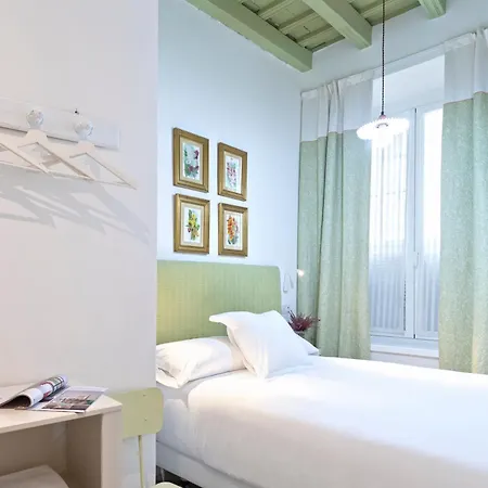 Genteel Mateos Gago Terrace Vi *