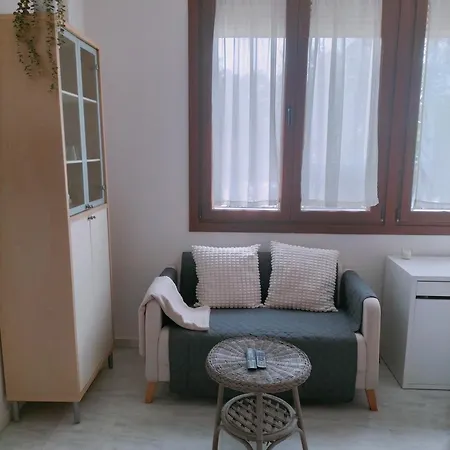 De Lux * Seville