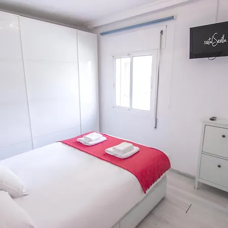 Rentalsevilla Lopez De Gomara Ii Seville