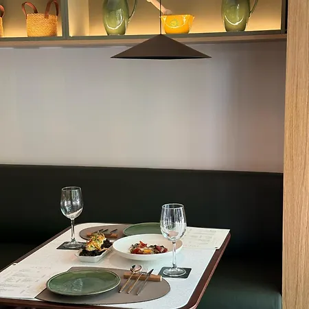Hotel Becquer
