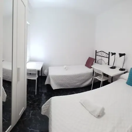 Budget And Lovely Macarena Apartment Sevilla