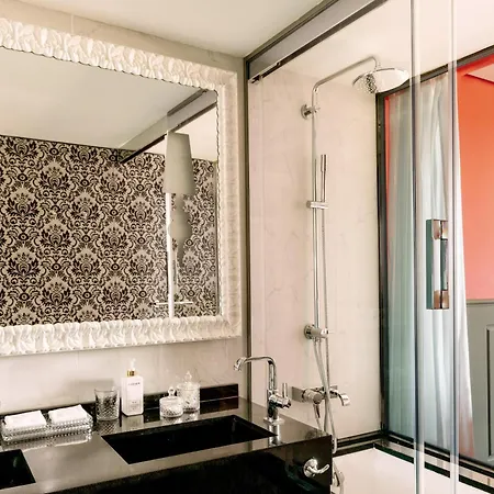 Colon Gran Melia - The Leading Of The World Szálloda 5*