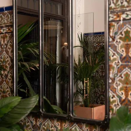 The Honest & Otel 3*