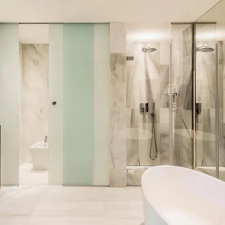 Szálloda Colon Gran Melia - The Leading Of The World 5*