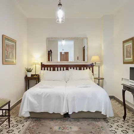 Amadeus 4* Sevilla