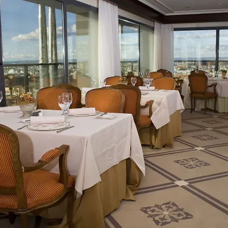 Hotel Center 4*