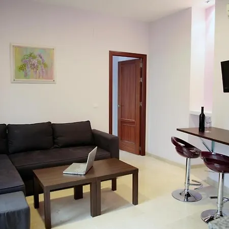 Rey De Sevilla Flats - Macarena * Siviglia