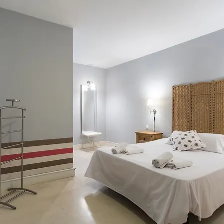 Apartment Arenal Patronas Seville