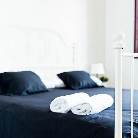 Hostel Grand Luxe Seville