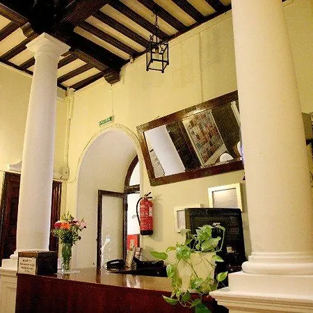 Nuevo Suizo Bed & Breakfast 2*